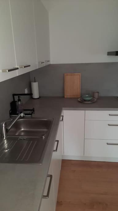 Neubau Ferienwohnung - Wallsbuell Wallsbull ภายนอก รูปภาพ